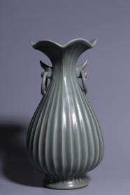 宋代,龙泉瓜棱瓶