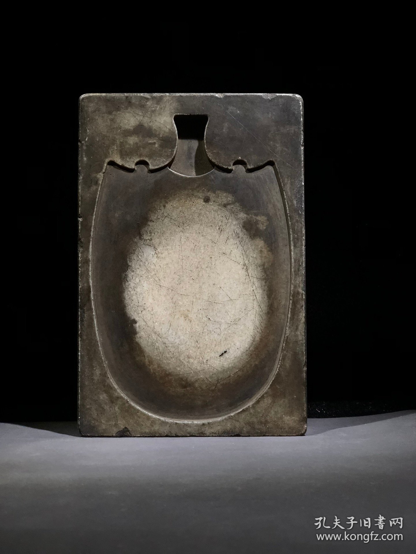 清 吴廷琛款，砚台白端，