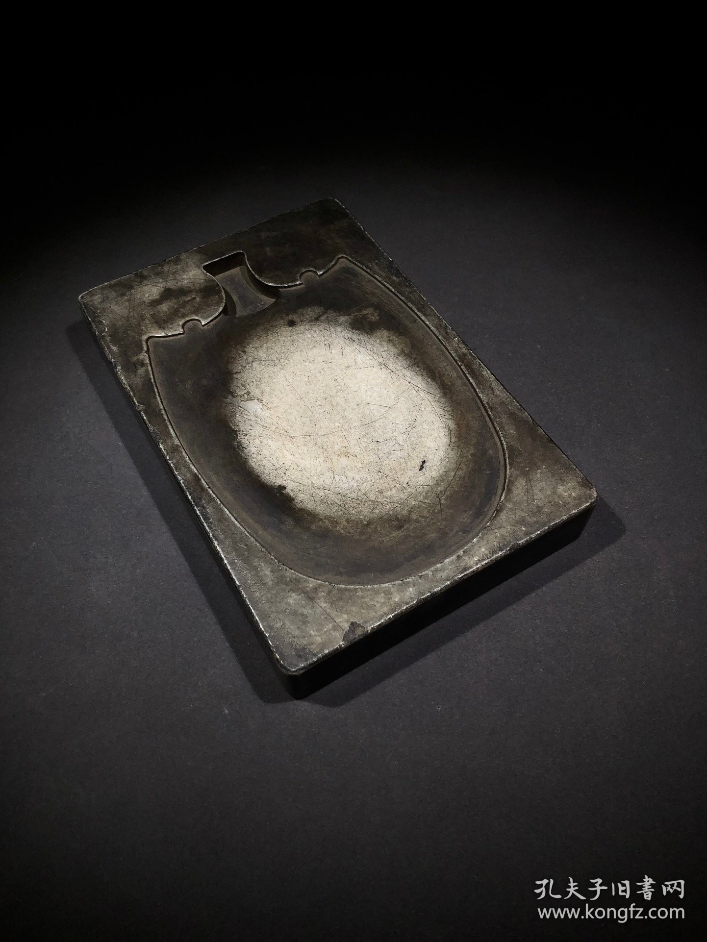 清 吴廷琛款，砚台白端，