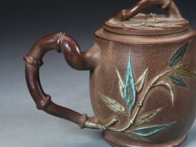 ￼ 【古珍玩藏】·【歷代壺藝】 【竹节壶】【凤年】【加彩】