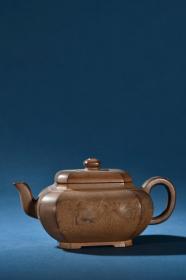 旧藏 紫砂老料山水意境茶壶