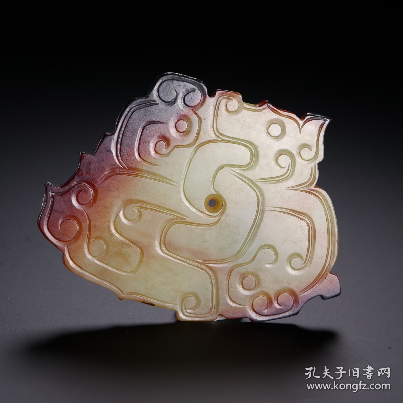 旧藏 高古玉龙纹出戟佩