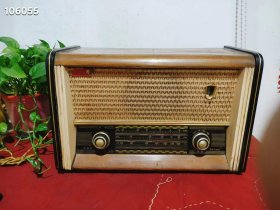 356_收来一台 五六十年代熊猫牌601 老电子管收音机！品相一流！正常使用！稀有型号！颜值高！收藏精品！