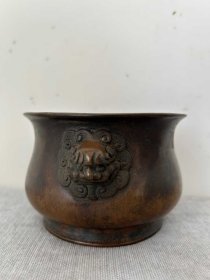 18_大明宣德年制款，圆足兽头耳铜香炉一只。