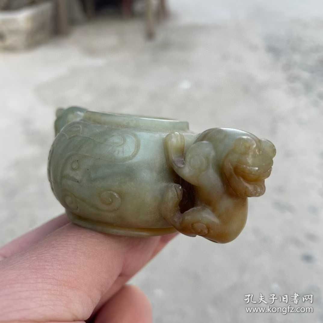 18_清代和田青玉瑞兽水盂