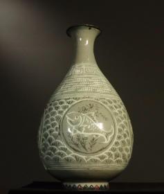 高丽瓷·包银烤蓝·玉壶春瓶