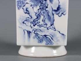旧藏 ‘王步’青花人物花鸟瓶