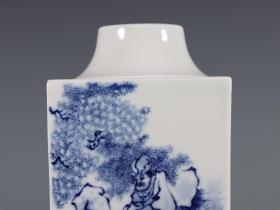 旧藏 ‘王步’青花人物花鸟瓶