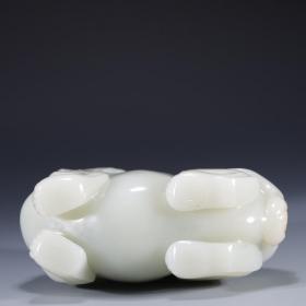 和田玉瑞兽摆件