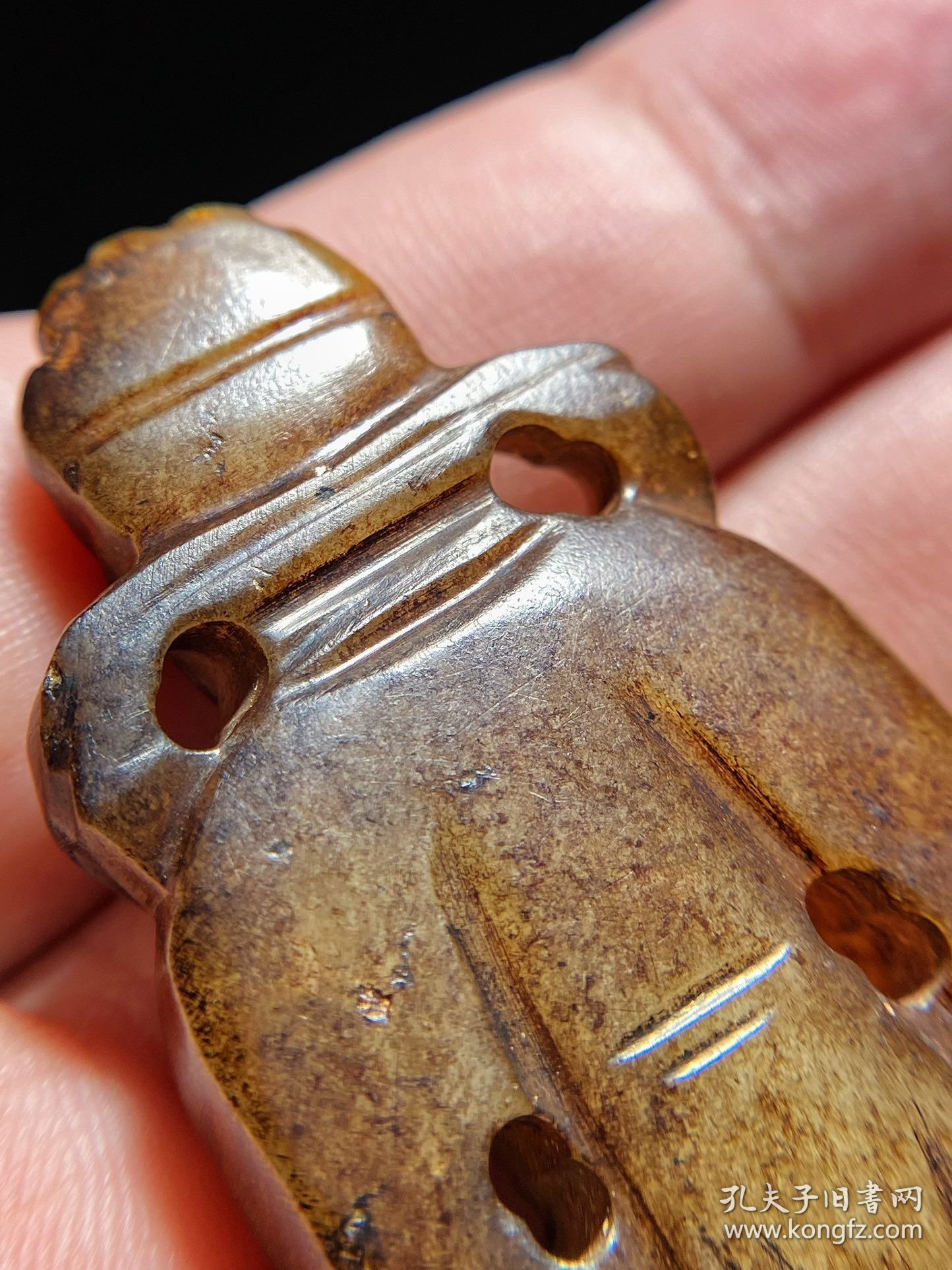 宋元 和田玉籽料 白玉受沁 胡人立像 把件 摆件