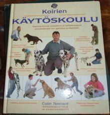 KOIRIEN KAYTOSKOULU （芬兰语）训犬彩图外文书