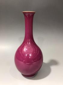 清雍正 茄皮紫釉瓶