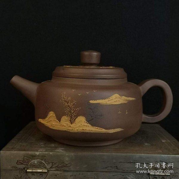 626_旧藏：名家【时朋】大师纯手工拉坯制作老紫砂壶一把，造型独特优美，考研必究，通水流畅断水利落，盖封严密，保存完整包浆浓厚十足皮壳一流完美老道，品相尺寸见图，原物实拍，喜欢的朋友从速。H