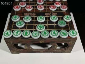 翡翠象棋一套