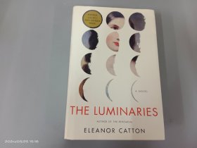 英文：The Luminaries：A Novel  精装 16开 共834页