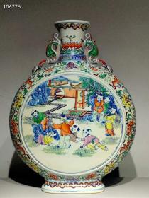 清代雍正年制五彩人物抱月瓶，尺寸高57cm宽44.5cm