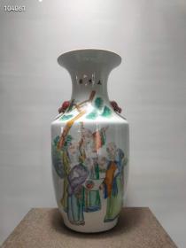 旧藏民国时期人物瓶，高42cm宽19.5cm