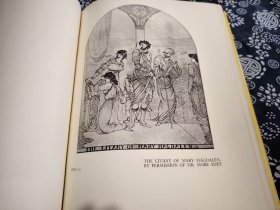 1967年英文善本 爱尔兰杰出插画大师《哈利.克拉克作品集》大16开纸本，布面精装烫银字体工艺，原书衣，310页，纸质绝佳，收录157幅大师黑白插画，哈利·克拉克（1889年3月17日－1931年，出生于都柏林）是二十世纪著名的花窗玻璃艺术家及插画家。克拉克最初从事彩绘玻璃工作，后来才到伦敦寻求插画