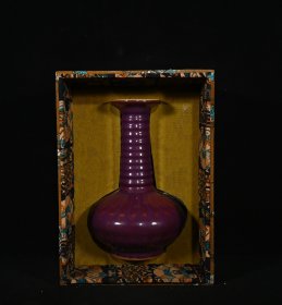 旧藏宋钧窑奉华款炫纹瓶，高26.3×17厘米