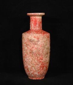元枢府款豇豆红雕刻凤纹灯笼瓶，高26.5×11厘米