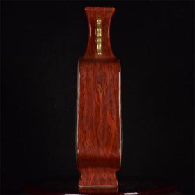 大清乾隆年制木纹粉彩山水纹描金双耳四方瓶 
规格：34.5x19x8.5厘米