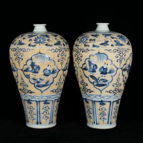 元青花雕刻露胎四爱图纹梅瓶
高44cm                 直径27cm