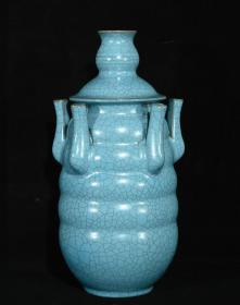 宋汝窑天蓝釉官款五管瓶，高18×9.5厘