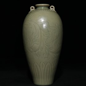 越窑刻花花卉纹梅瓶，高24.5cm直径13cm