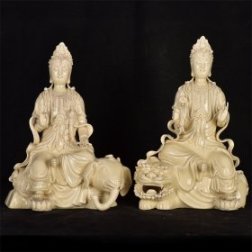 德化白瓷文殊普贤雕塑 
规格：32x22x16厘米