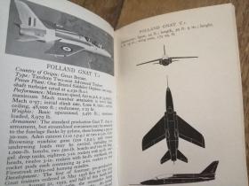 The Observer's Book of AIRCRAFT《观察家报》飞机志(1961年英文原版书，硬精装，271幅黑白飞机老照片，一页一图、飞机结构简图；前后衬页英文签名、简笔画、藏书章，品好！