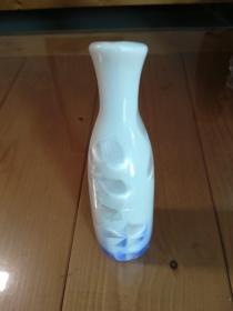 观音净水瓶茶花瓶摆设瓶（货号K940)。