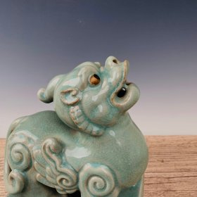 宋汝窑汝瓷印章，高32厘米，直径17厘米