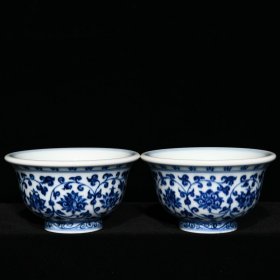 明永乐青花缠枝莲纹压手杯，高5.2cm直径9.3cm