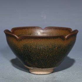 建窑兔毫盏，高7.2cm直径12.5cm