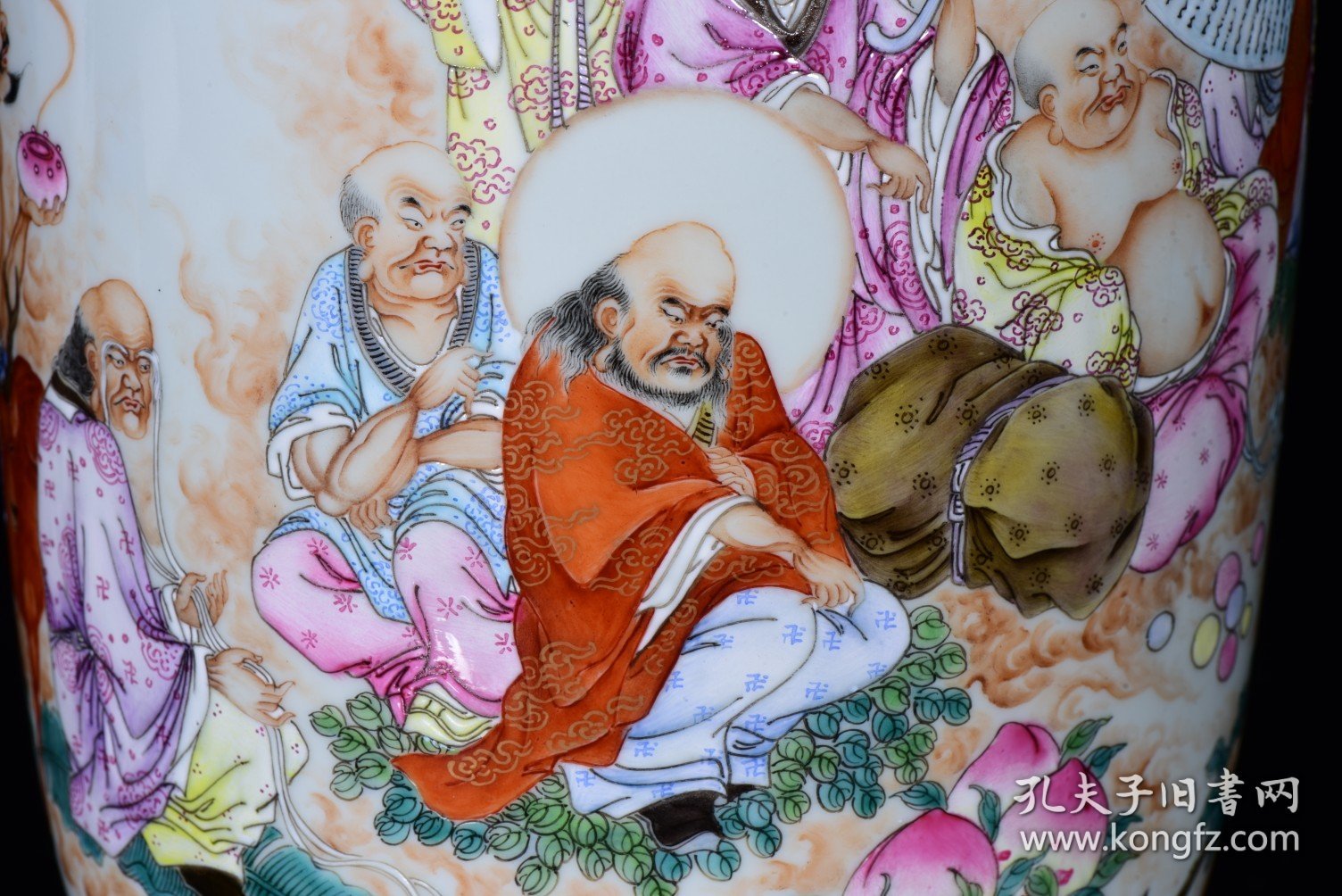 雍正年粉彩十八罗汉纹描金瓶34*18