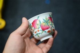 老古玩古董艺术品收藏品老瓷器粉彩手工手绘九桃灵芝图主人杯茶杯压手杯