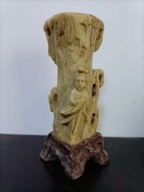 老青田石雕仙女石筒。有细裂，高14厘米左右。