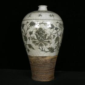 元青花缠枝牡丹花纹梅瓶 高43.5厘米 直径27厘米