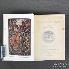 1910年《淡紫色童话》The Lilac Fairy Book，英文原版，白色漆布精装，苏格兰著名作家、世界童话收藏家安德鲁·朗格（Andrew Lang）的童话故事集，内收 H. J. Ford 插图50余幅，其中彩印插图6幅，整面插图20幅