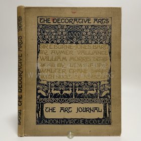 1900年英国伦敦《艺术年鉴：伟大的装饰艺术大师》The Art Annuals：Great Masters of Decorative Art，布面精装，英国装饰艺术大师爱德华·伯恩-琼斯男爵（Sir Edward Burne-Jones），英格兰纺织设计师威廉·莫里斯（William Morris），英国书籍插画家沃尔特·克兰（Walter Crane），内收大量文章插图及整页彩色插图15幅