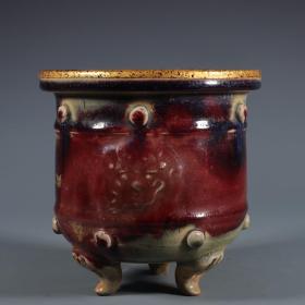 旧藏 辽金时期钧窑天青釉挂紫红斑包金口三足炉。
