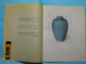 1927年书页彩印-流失海外的中国各时期名陶器瓷器《元代或明代早期紫蓝色带紫色斑点-瓷坛--高4.5英寸》单页尺寸28.5*22.5厘米