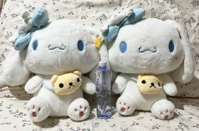 带蝴蝶结斜背小怪兽的白色大耳狗 Cinnamoroll 40cm高 大型毛绒玩具玩偶 减压毛绒布偶玩具 陪睡卡通玩偶 娃娃公仔礼品礼物 婚礼婚庆奖品婚房布置摆设摆件 全新无吊牌