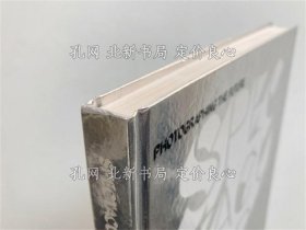 《Spectacular City: Photographing the Future (都市景觀をテーマ與した展覽會(huì)の圖錄)》；（Spectacular City: Photographing the Future (都市景観をテーマとした展覧會(huì)の図録)）