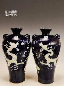 227_美品.“樞府”精品霁蓝釉白龙纹兽耳瓣口梅瓶一对