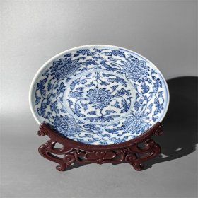 嘉庆仿永宣青花缠枝莲盘 古玩古董收藏青花粉彩浅绛彩刻瓷单色釉