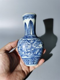 嘉庆青花五福捧寿壁挂瓶