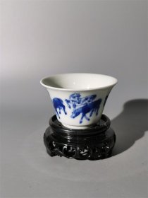 光绪青花八骏纹杯