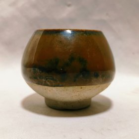 紫金釉鸡心罐
