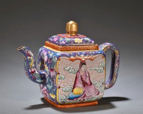 清代 紫砂画珐琅“观音像”茶壶
